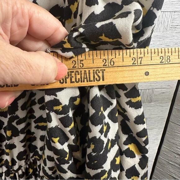 Banana Republic leopard, balloon, sleeve v-neck dress animal print plus size - Picture 8 of 9